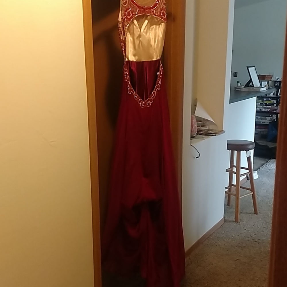 Prom dress - Picture 4 of 4